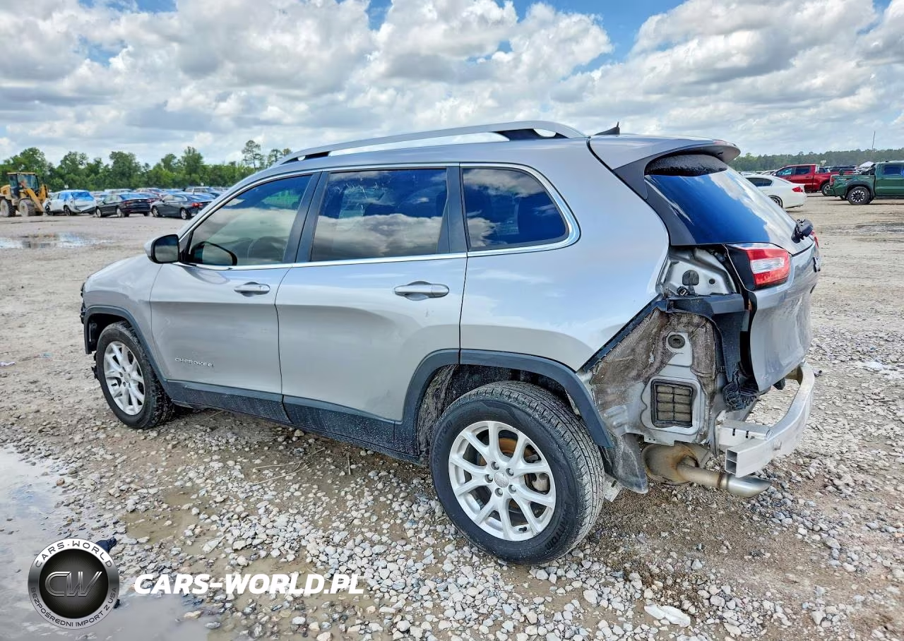 2016 Jeep Cherokee Latitude VIN:1C4PJLCB3GW275282 - 2