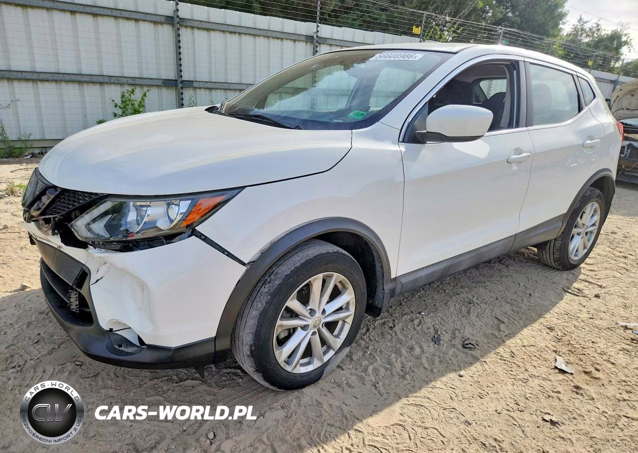 2018 Nissan Rogue Sport S – zdjęcie 1 z 13