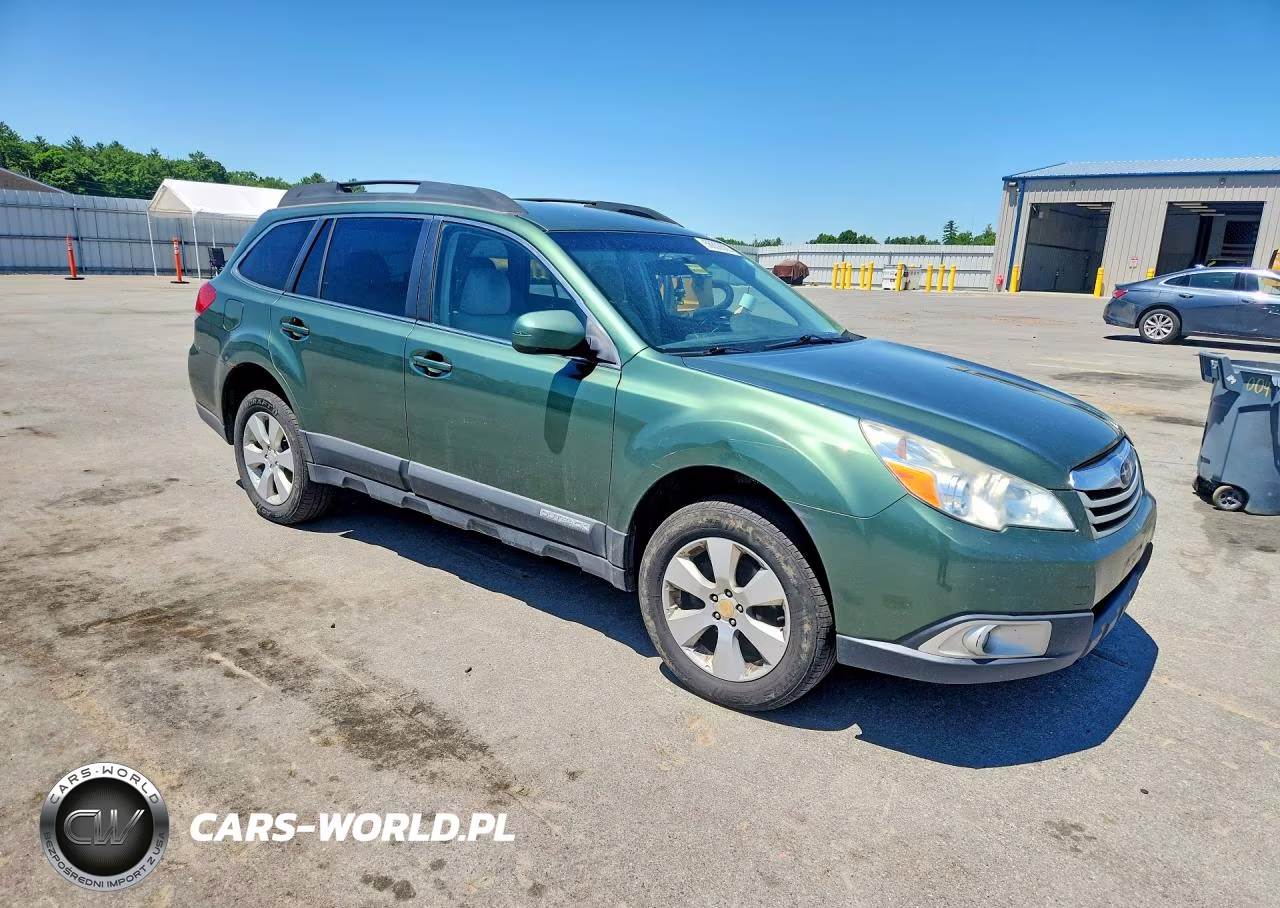 2012 Subaru Outback 2.5I Premium VIN:4S4BRBCC6C3300933 - 4