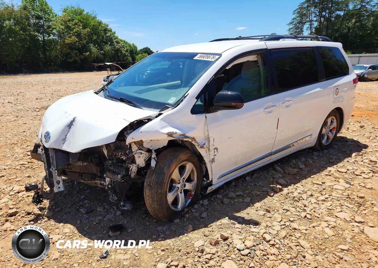 2014 Toyota Sienna Le