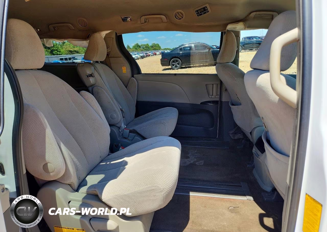2014 Toyota Sienna Le VIN:5TDKK3DC6ES430127 - 11