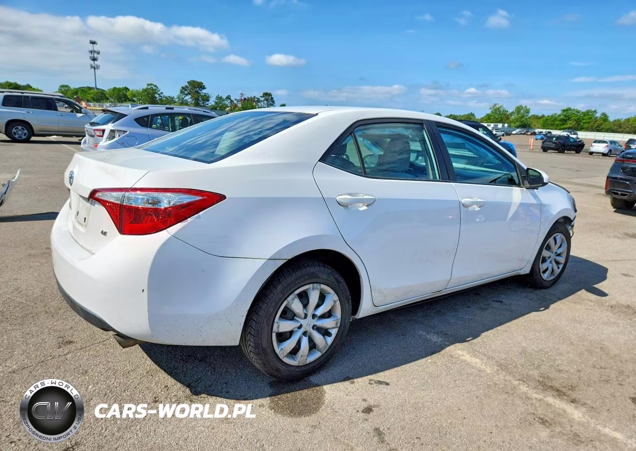 2015 Toyota Corolla Le VIN:2T1BURHE6FC289594 - 3