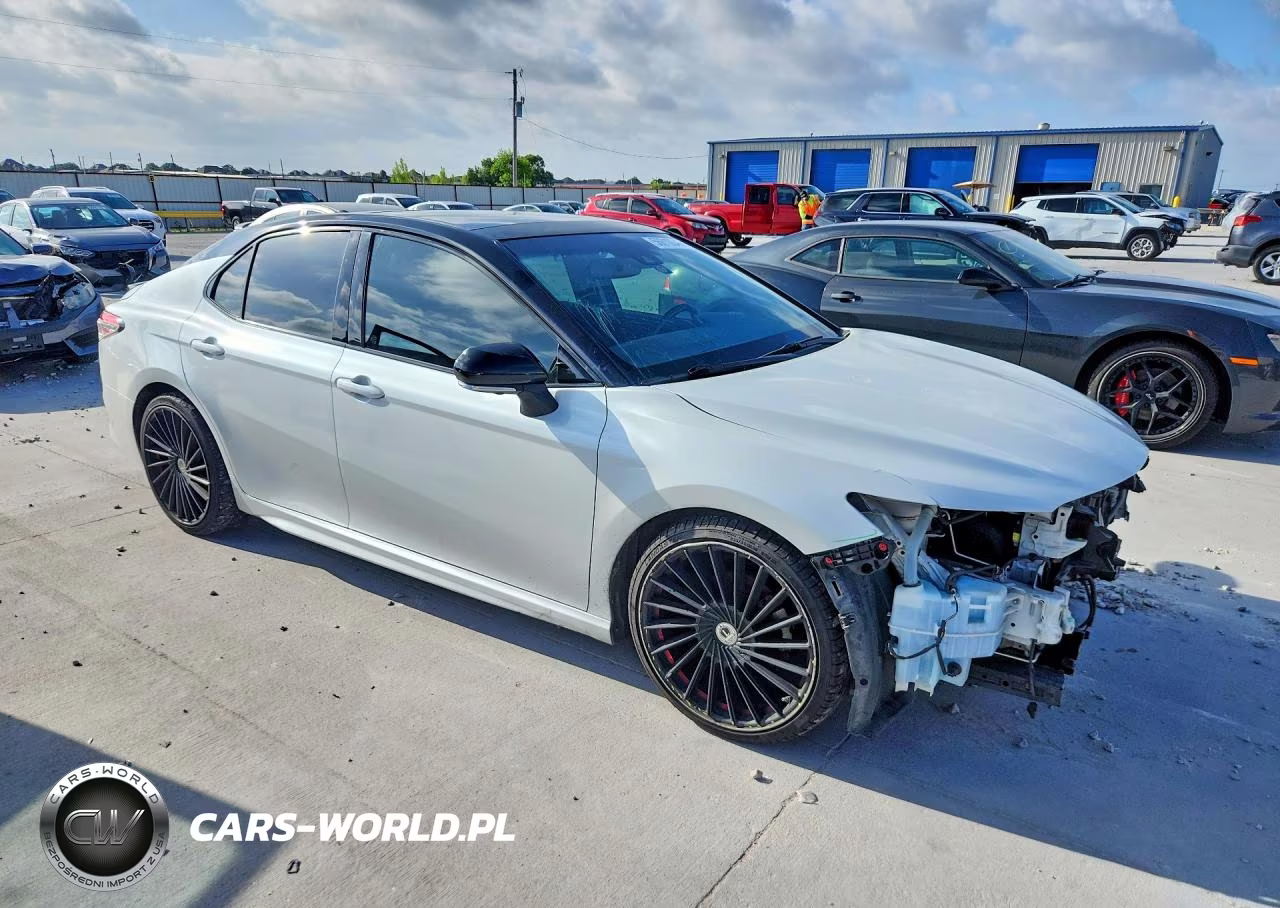 2018 Toyota Camry Xse V6 VIN:4T1BZ1HK7JU012162 - 4