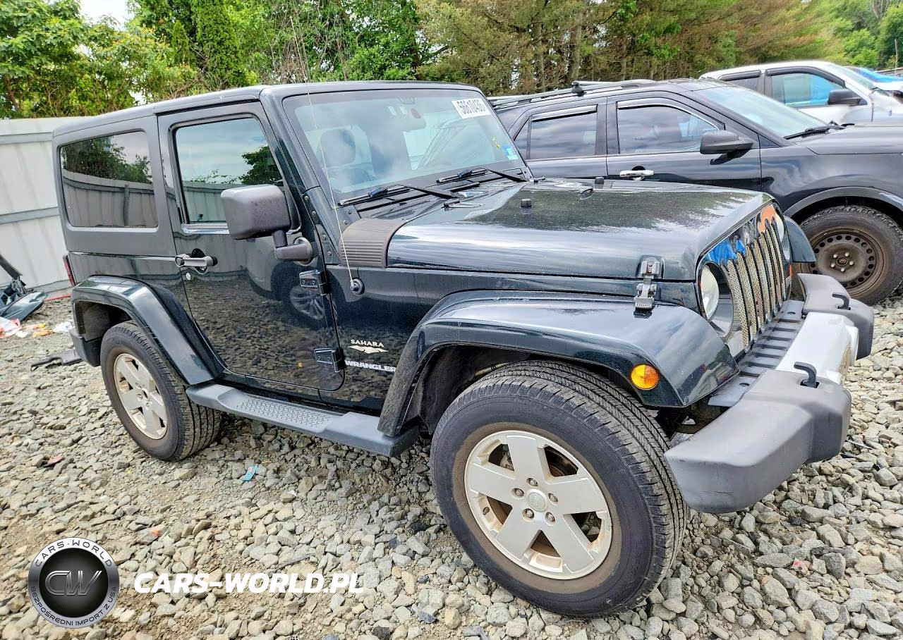 2012 Jeep Wrangler Sahara VIN:1C4AJWBG4CL220310 - 4