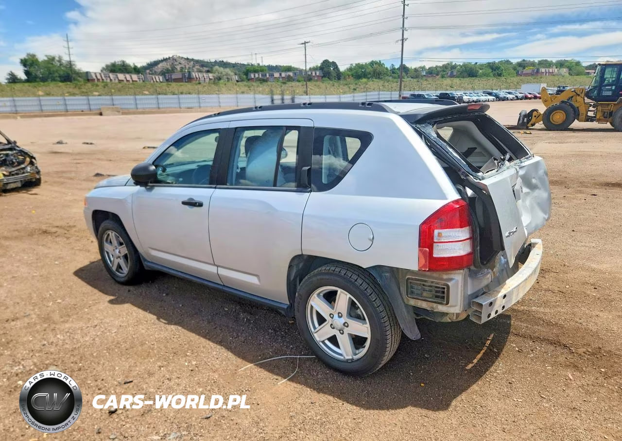 2007 Jeep Compass VIN:1J8FF47W07D204061 - 2