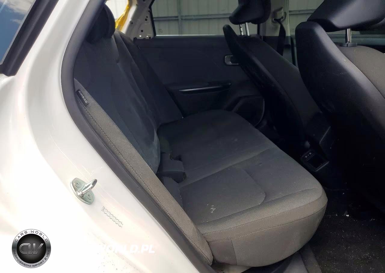 2025 Kia K4 Lx VIN:3KPFT4DEXSE074003 - 10