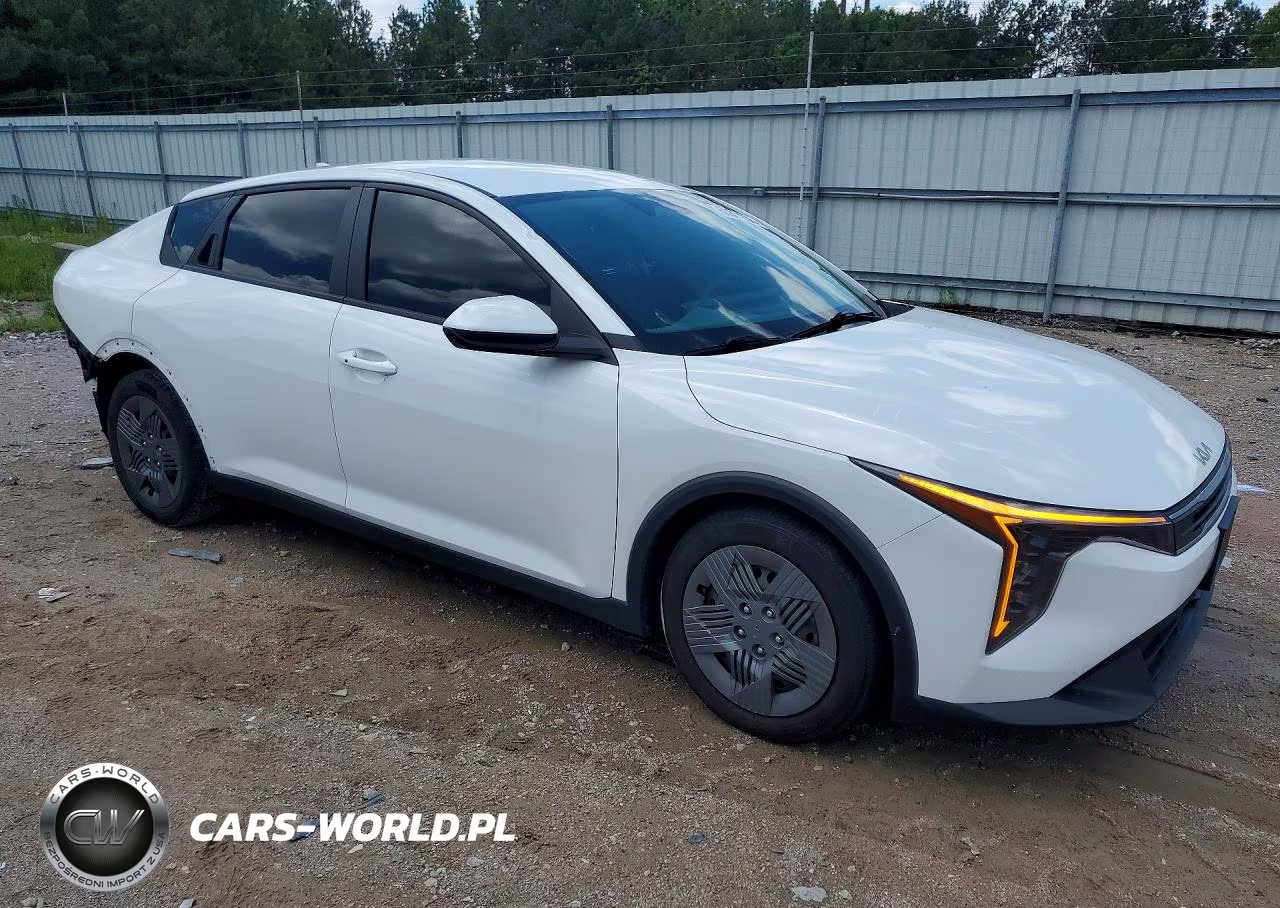 2025 Kia K4 Lx VIN:3KPFT4DEXSE074003 - 4