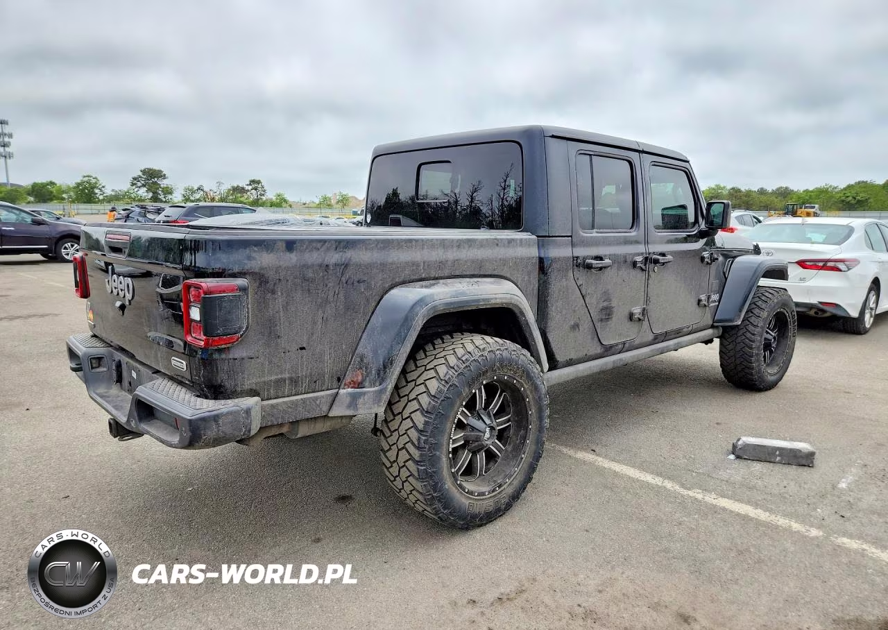 2021 Jeep Gladiator Overland VIN:1C6JJTFM4ML510361 - 3