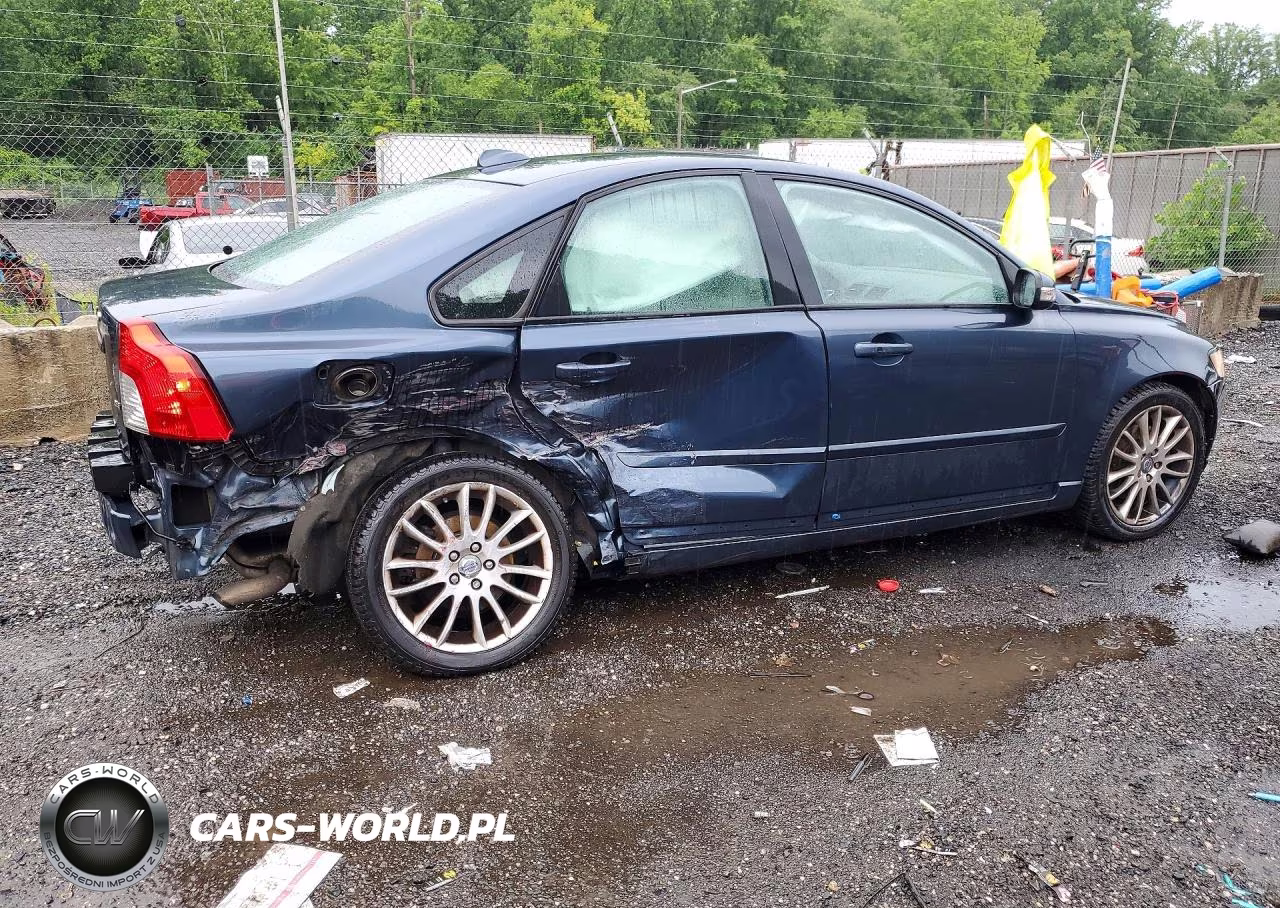 2010 Volvo S40 2.4I VIN:YV1390MS2A2509506 - 3