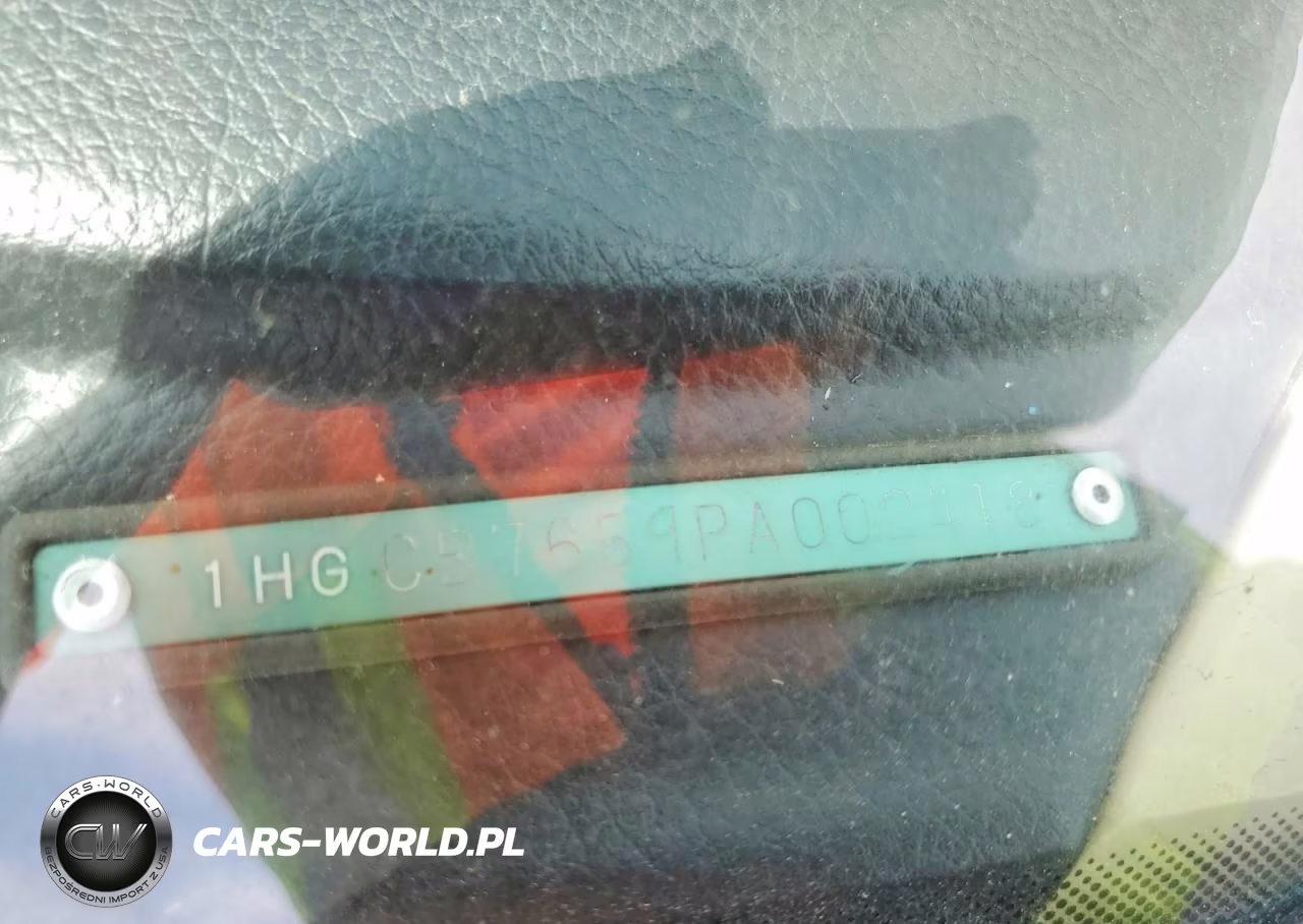 1993 Honda Accord Lx VIN:1HGCB7659PA002418 - 13