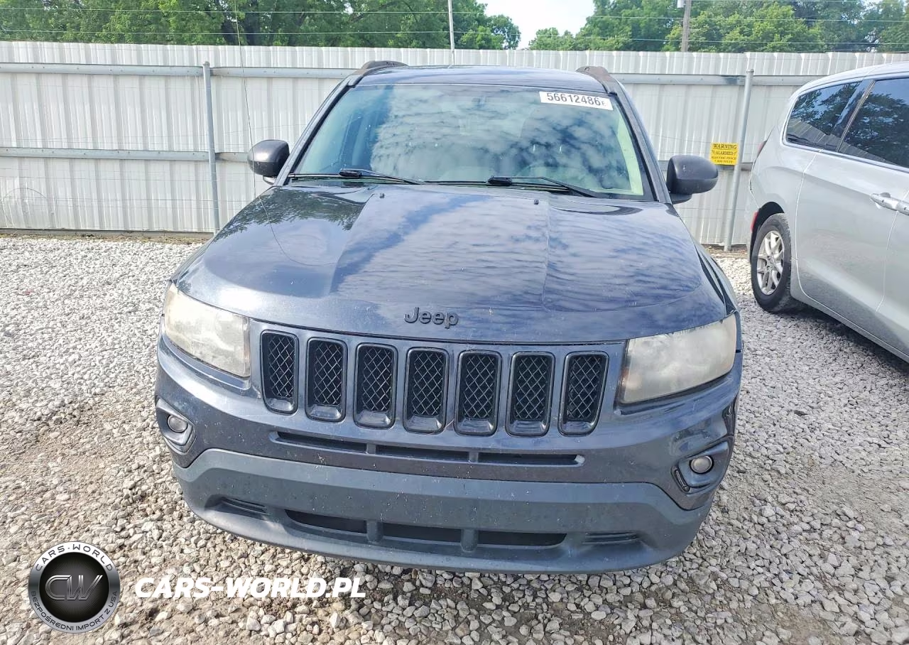 2014 Jeep Compass Sport VIN:1C4NJCBAXED821441 - 5