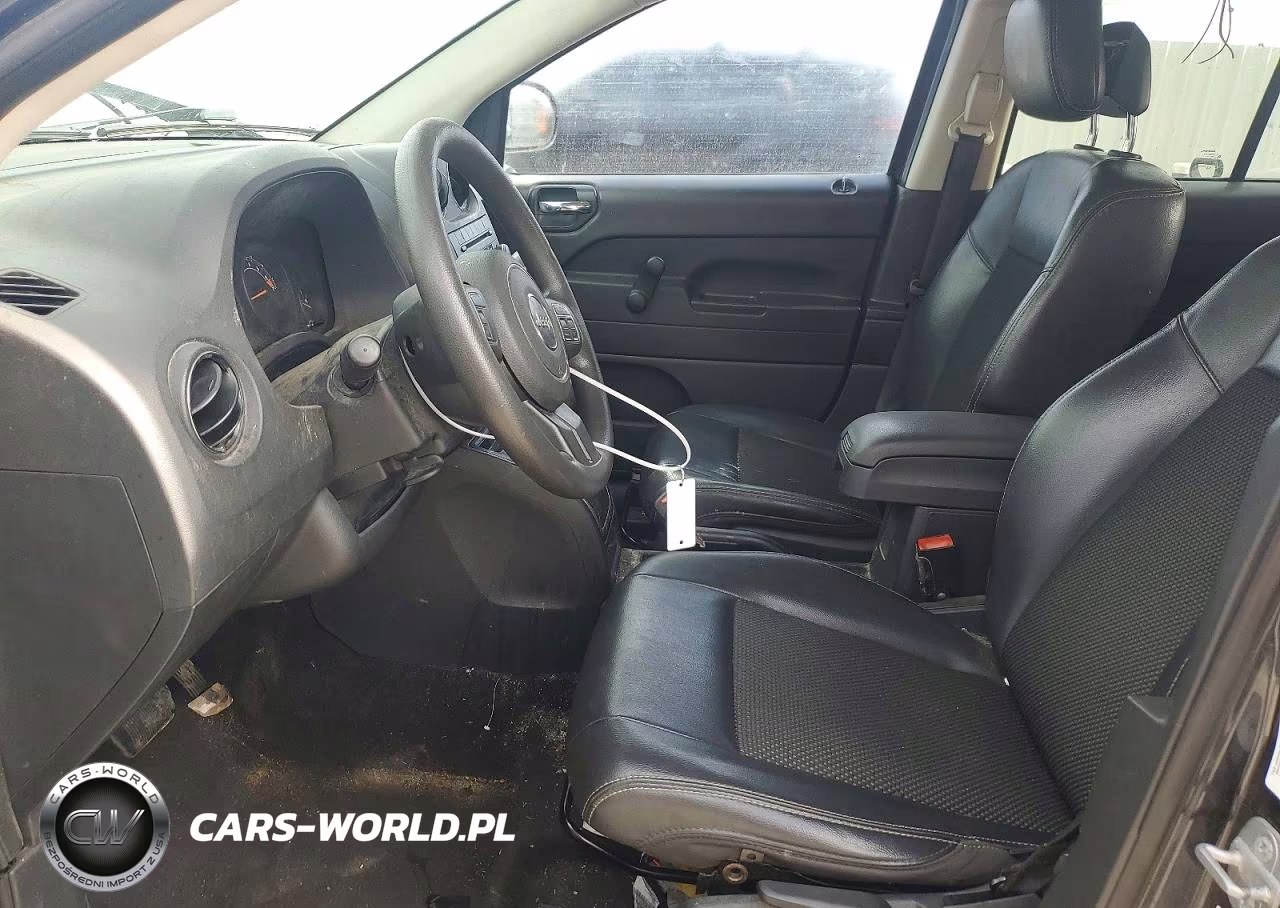2014 Jeep Compass Sport VIN:1C4NJCBAXED821441 - 7