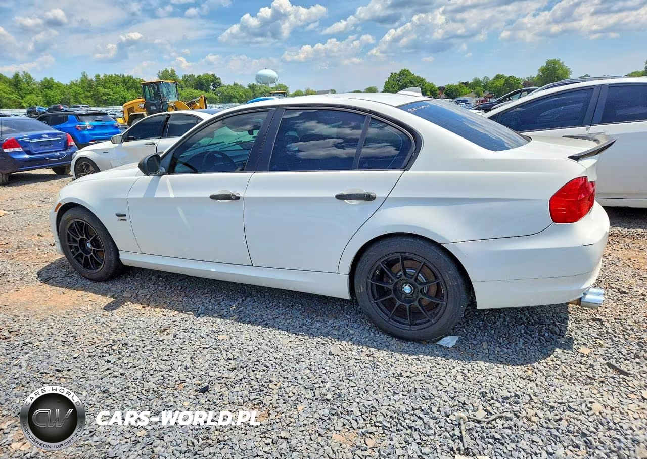 2011 BMW 328 VIN:WBAPK5G5XBNN27117 - 2