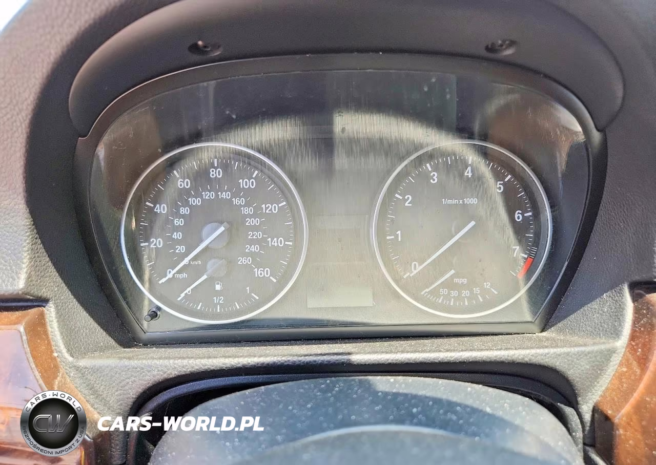 2011 BMW 328 VIN:WBAPK5G5XBNN27117 - 9