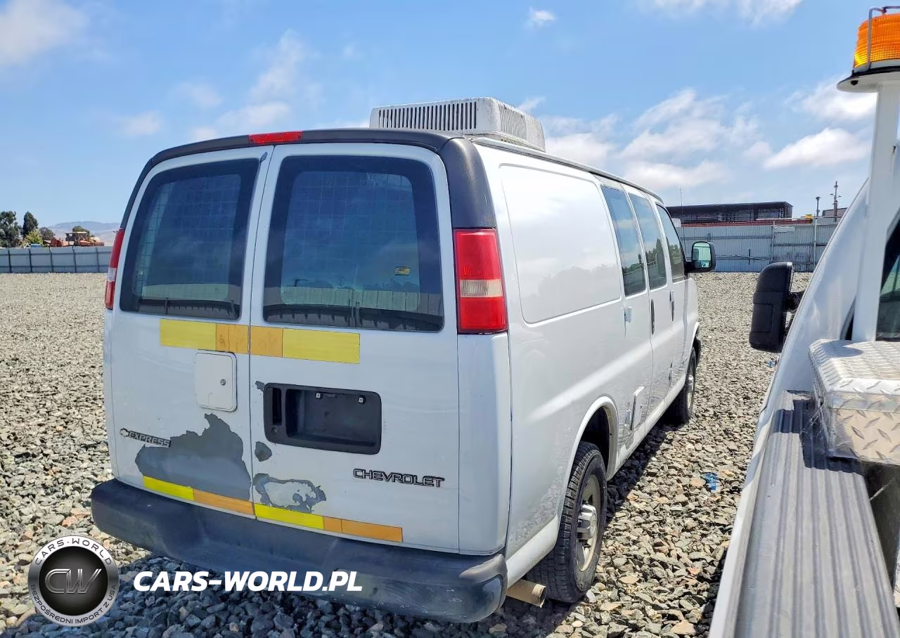 2006 Chevrolet Express 2500 Refrigerated Delivery Van VIN:1GCGG25V261232354 - 3