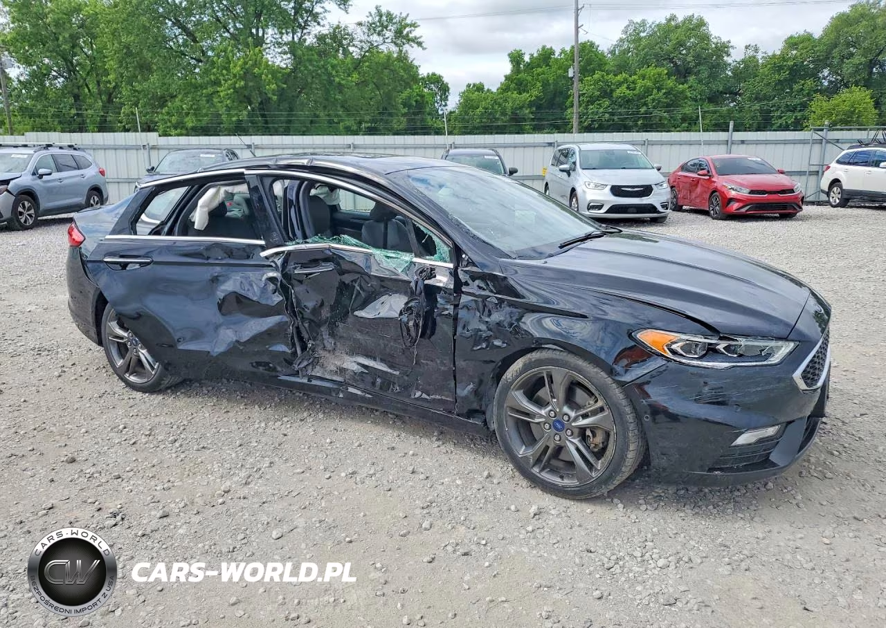 2017 Ford Fusion Sport VIN:3FA6P0VP6HR245561 - 4