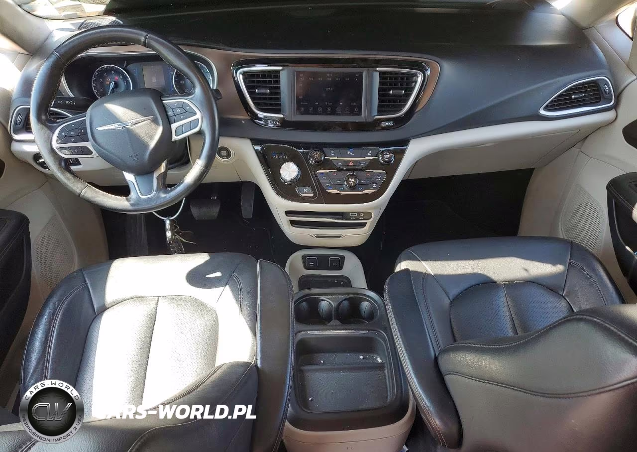 2019 Chrysler Pacifica Touring L VIN:2C4RC1BG7KR625714 - 8