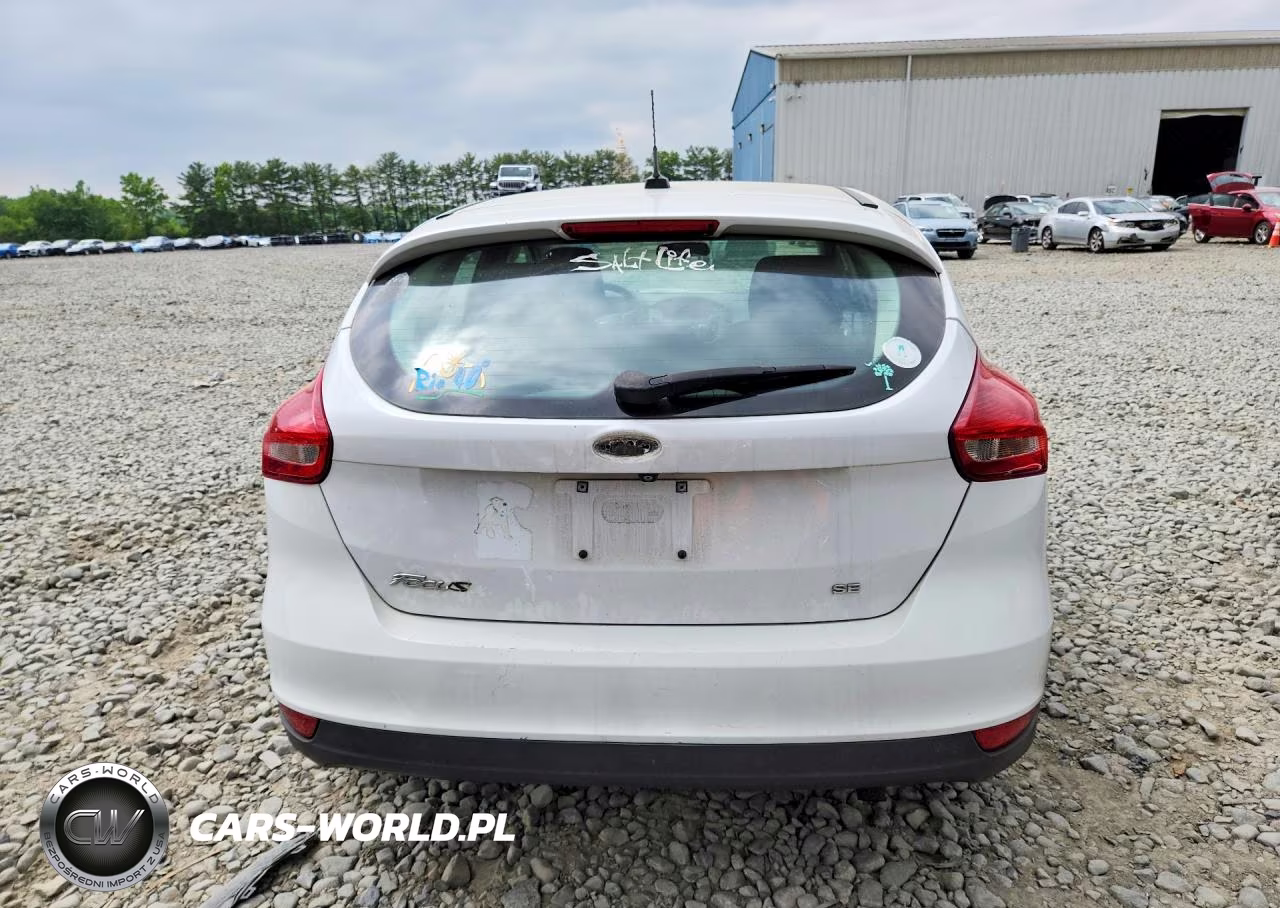2017 Ford Focus Se VIN:1FADP3K28HL224100 - 6