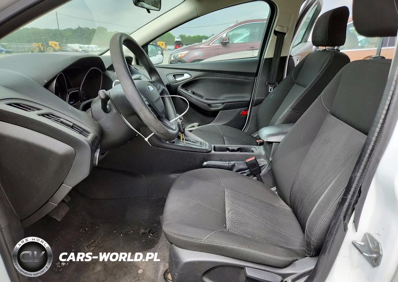 2017 Ford Focus Se VIN:1FADP3K28HL224100 - 7