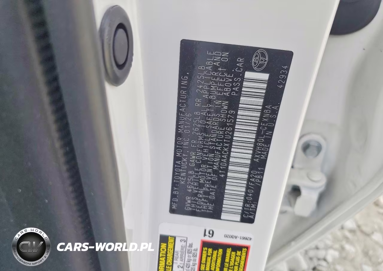 2026 Toyota Camry Le VIN:4T1DAACKXTU261579 - 12