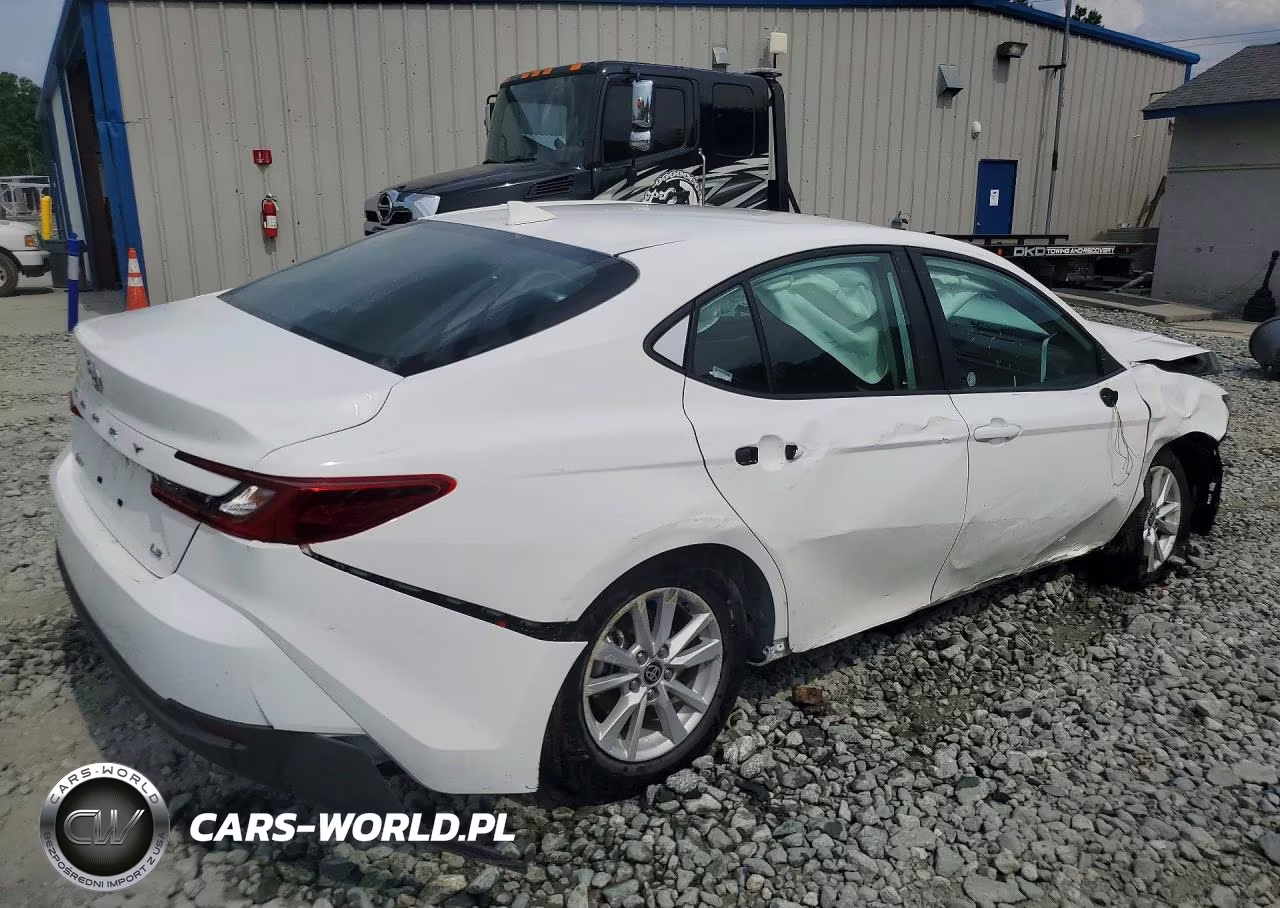 2026 Toyota Camry Le VIN:4T1DAACKXTU261579 - 3