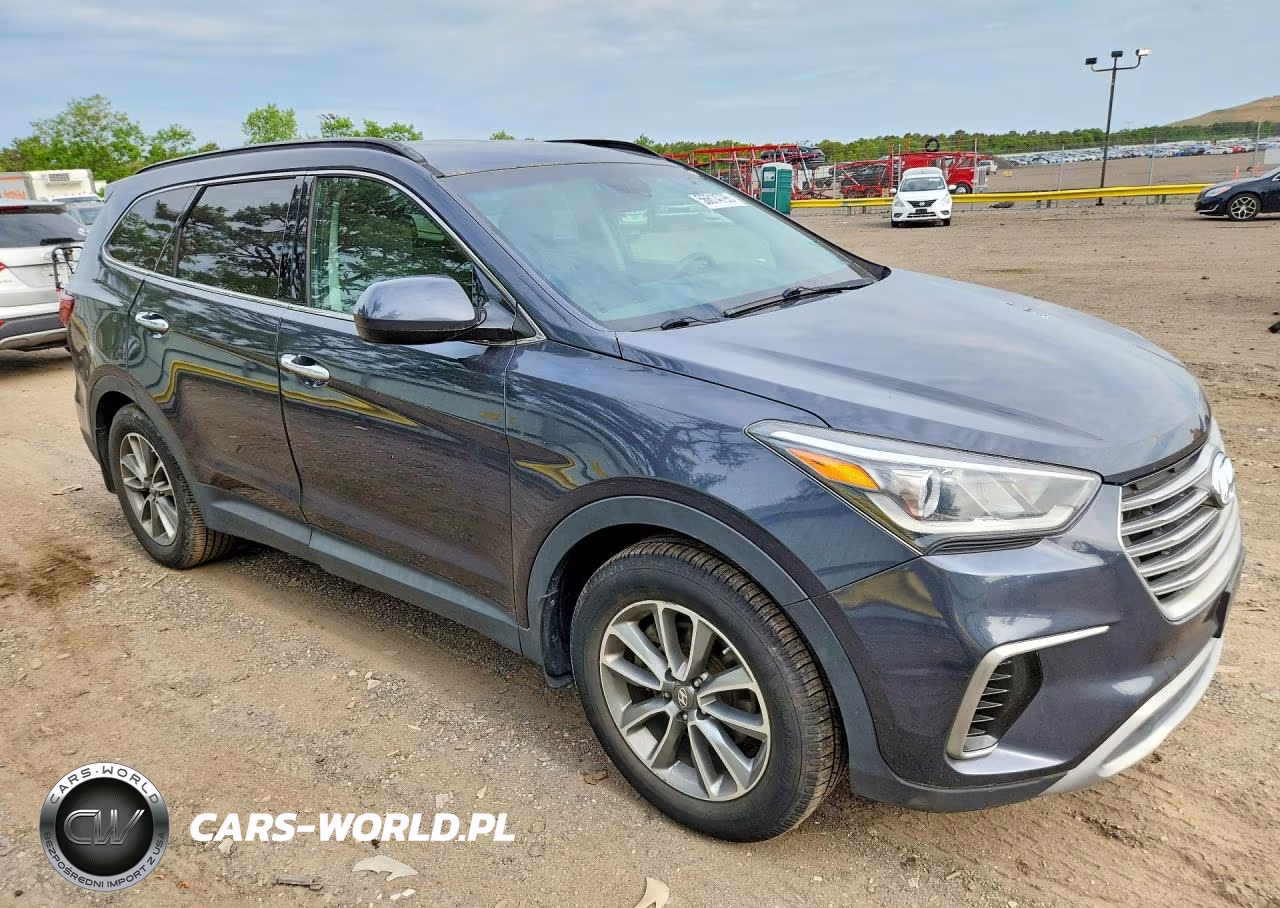 2017 Hyundai Santa Fe Se VIN:KM8SMDHF2HU191739 - 4