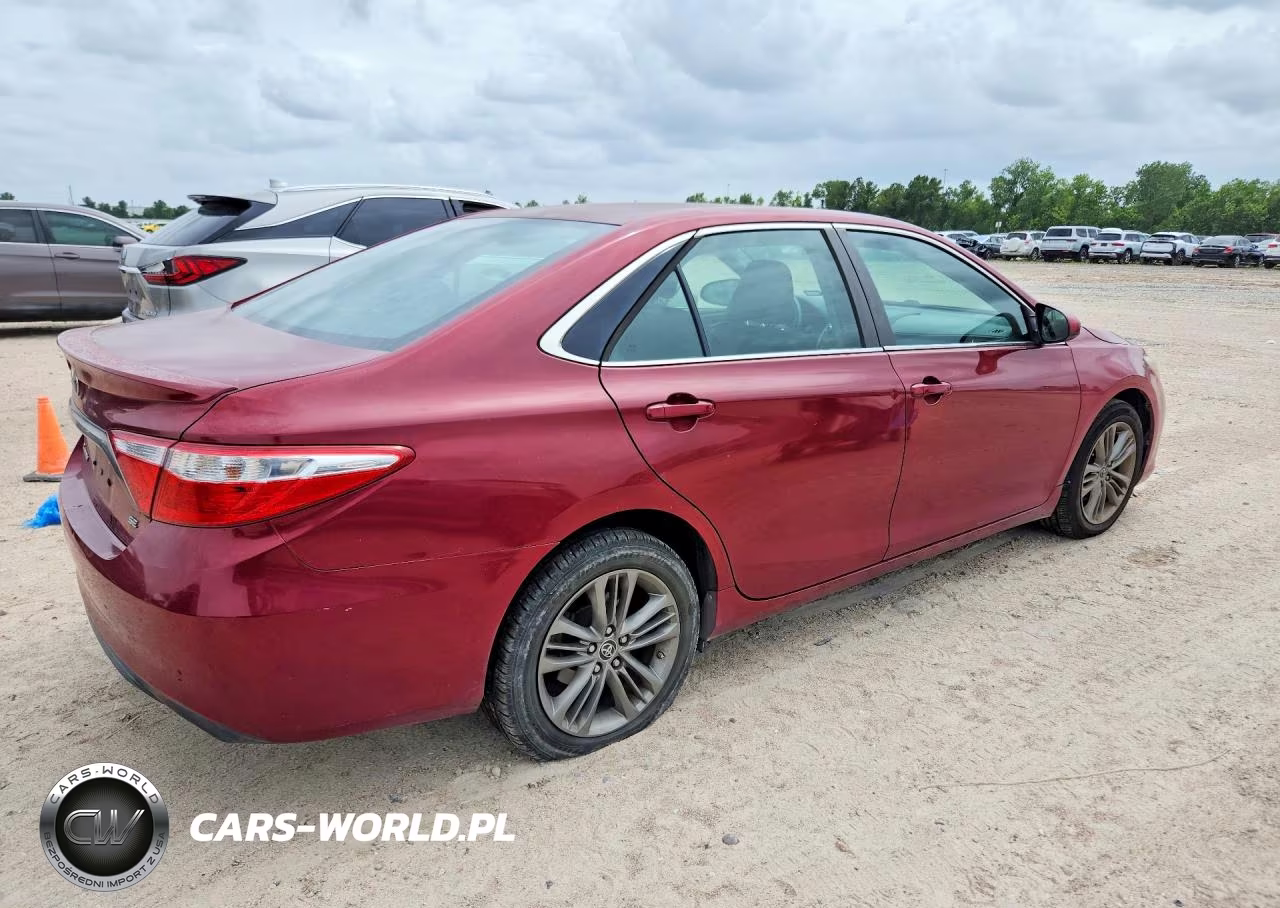 2015 Toyota Camry Se VIN:4T1BF1FK8FU987675 - 3