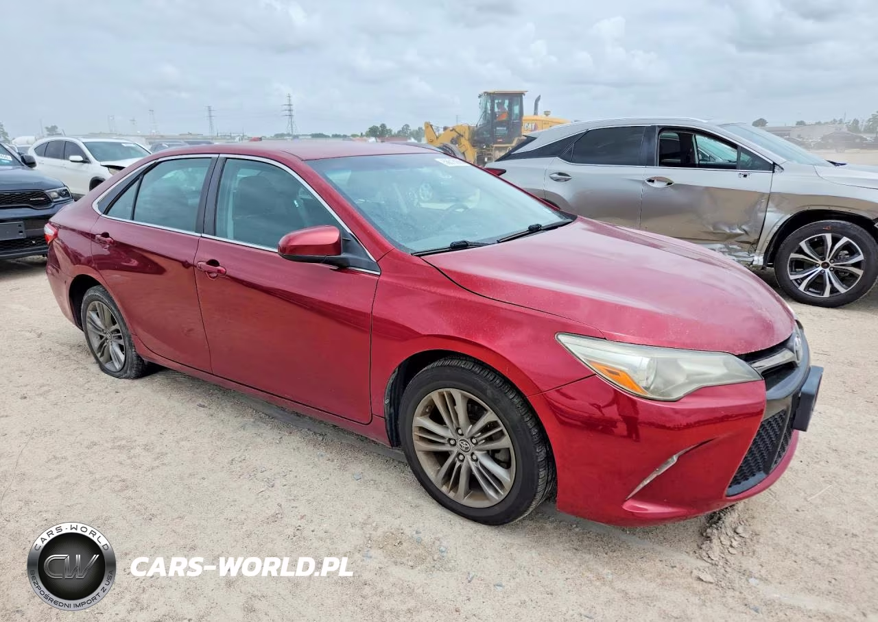 2015 Toyota Camry Se VIN:4T1BF1FK8FU987675 - 4