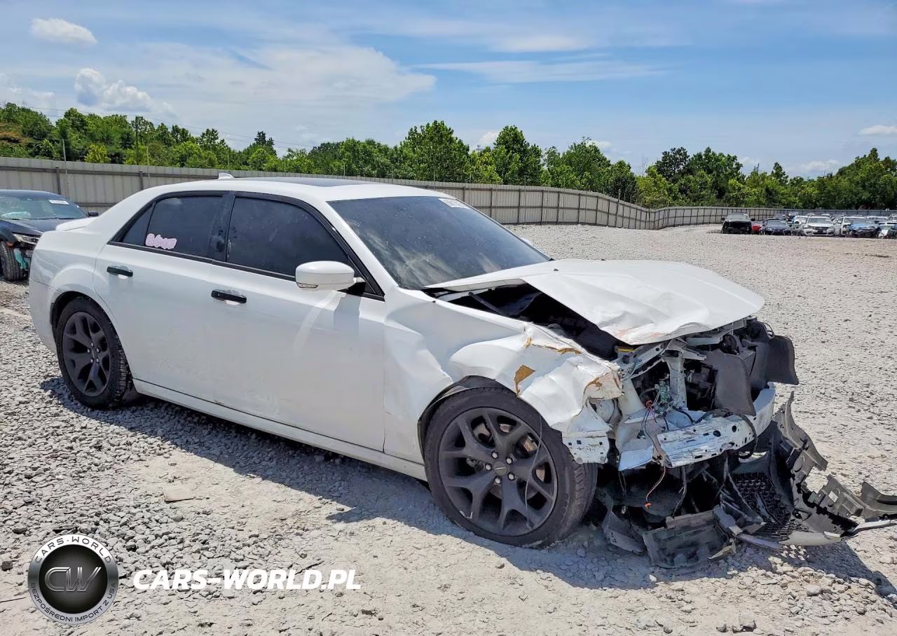 2021 Chrysler 300 S VIN:2C3CCABT8MH582226 - 4