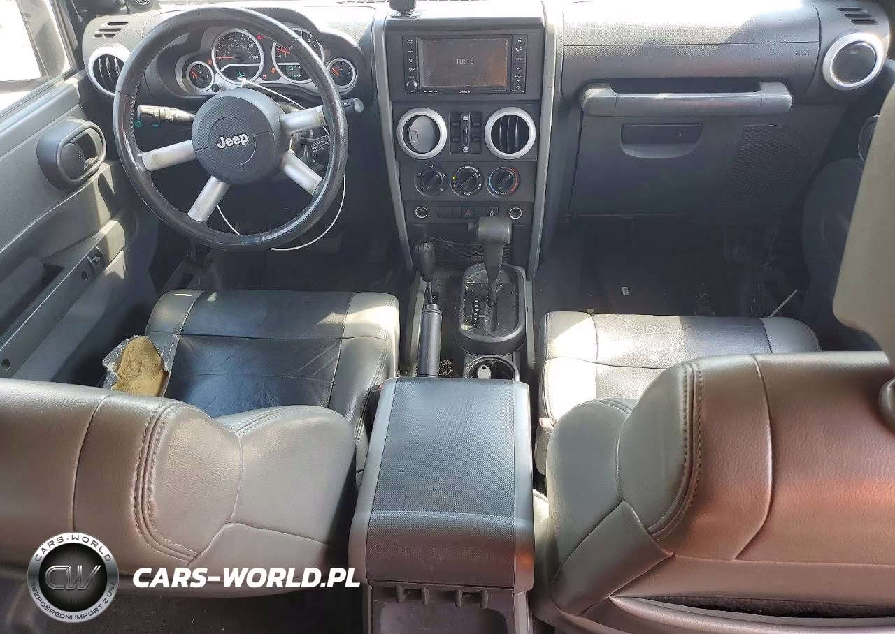 2010 Jeep Wrangler Unlimited Sahara VIN:1J4HA5H15AL226667 - 8