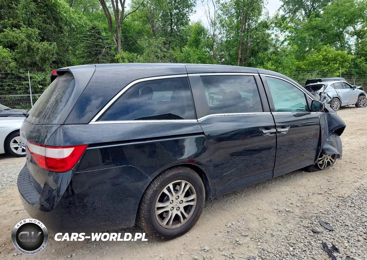 2013 Honda Odyssey Ex VIN:5FNRL5H46DB090975 - 3