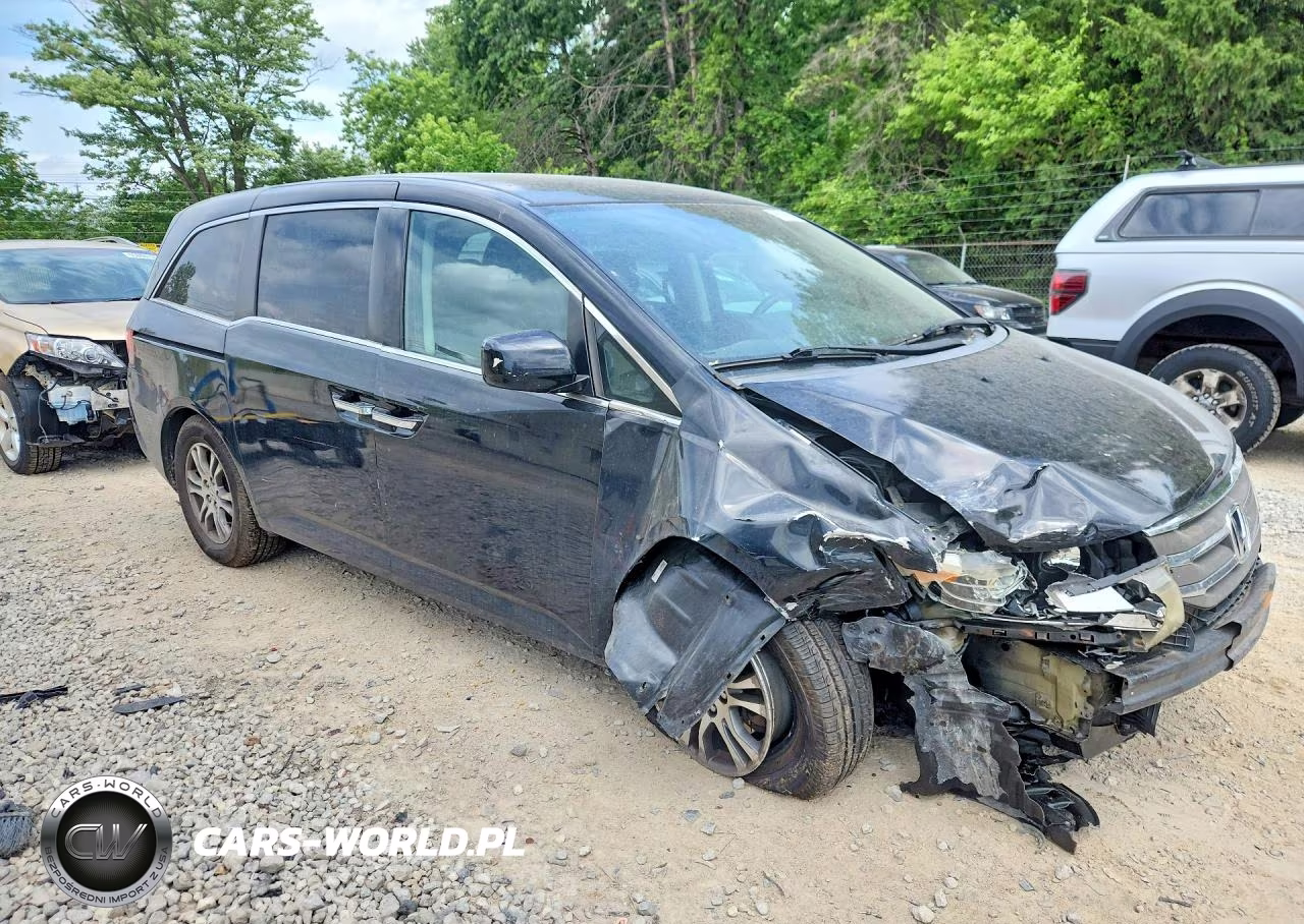 2013 Honda Odyssey Ex VIN:5FNRL5H46DB090975 - 4