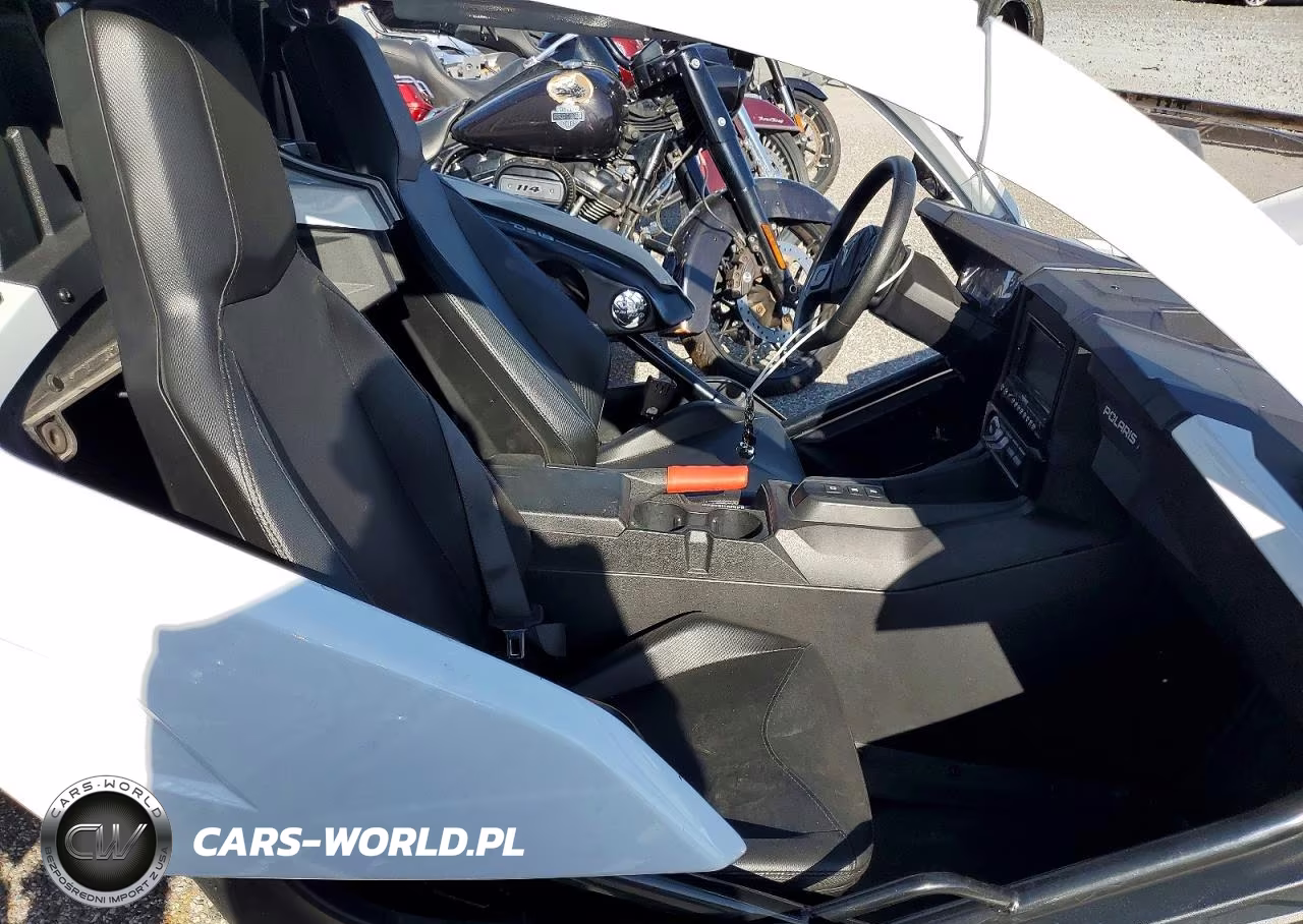 2024 Polaris Slingshot S With Technology Package VIN:57XAATHD9R8165741 - 10