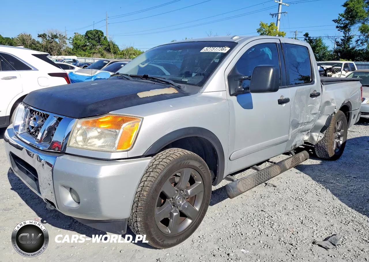 2015 Nissan Titan Sv