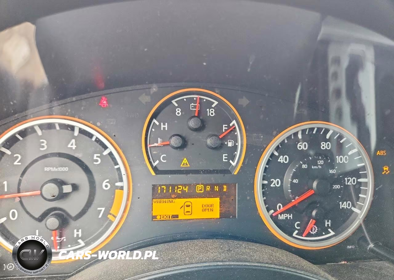 2014 Nissan Titan Sv VIN:1N6BA0ED5EN505590 - 9
