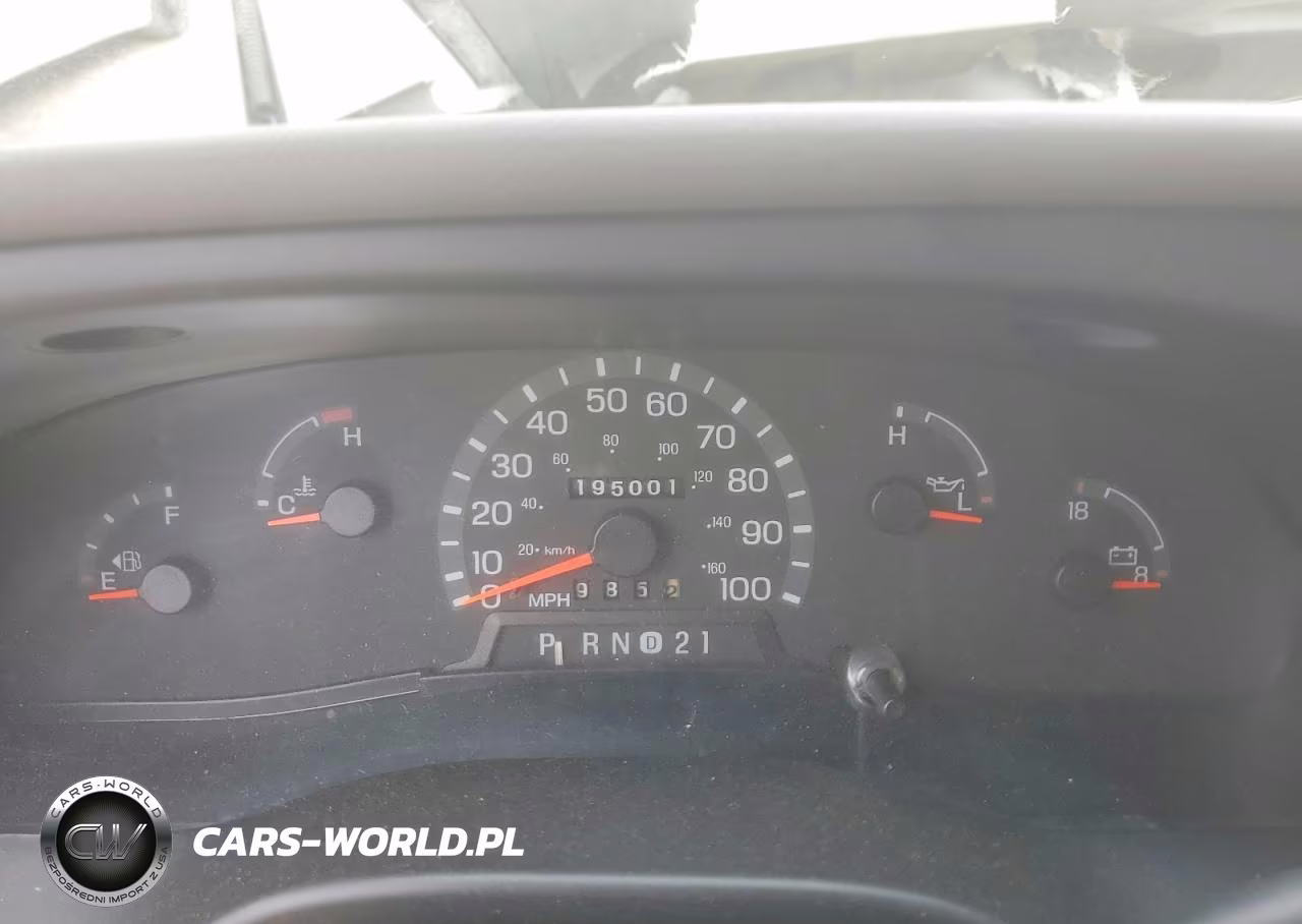 1999 Ford Econoline E250 Van VIN:1FTNE2429XHA84409 - 9