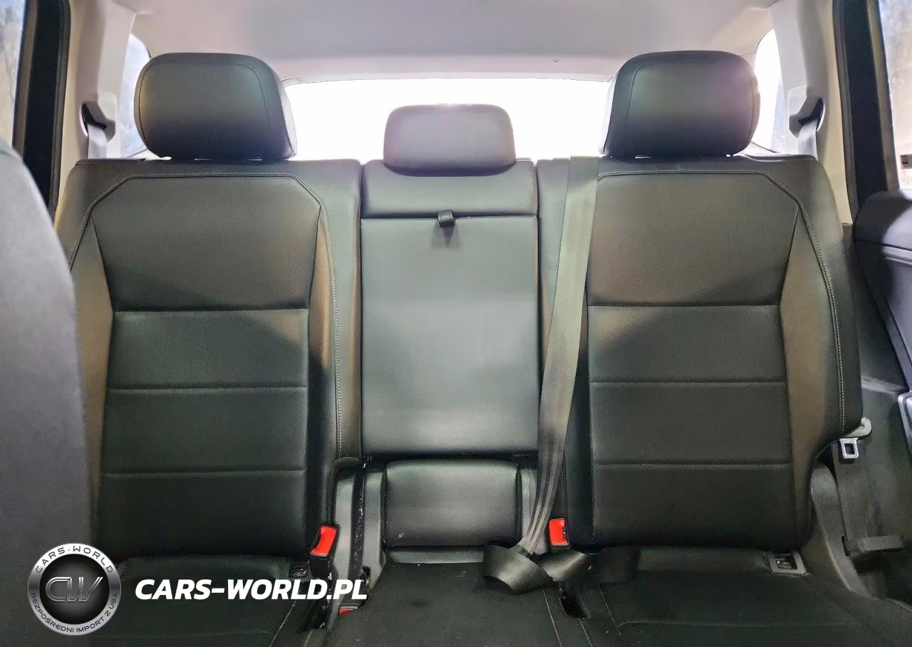 2019 Volkswagen Tiguan Se VIN:3VV2B7AXXKM129906 - 10