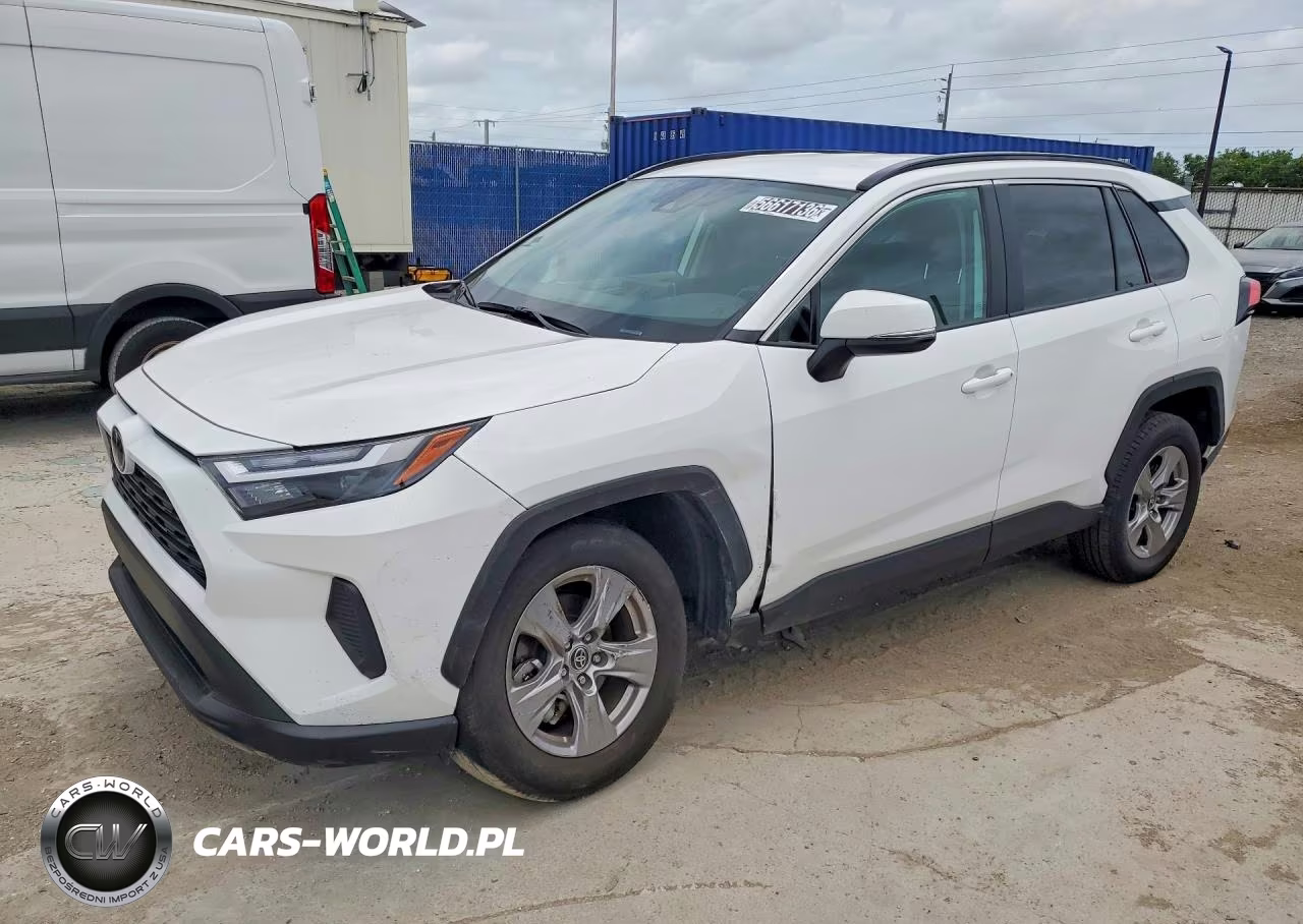 2025 Toyota Rav4 Xle – zdjęcie 1 z 12
