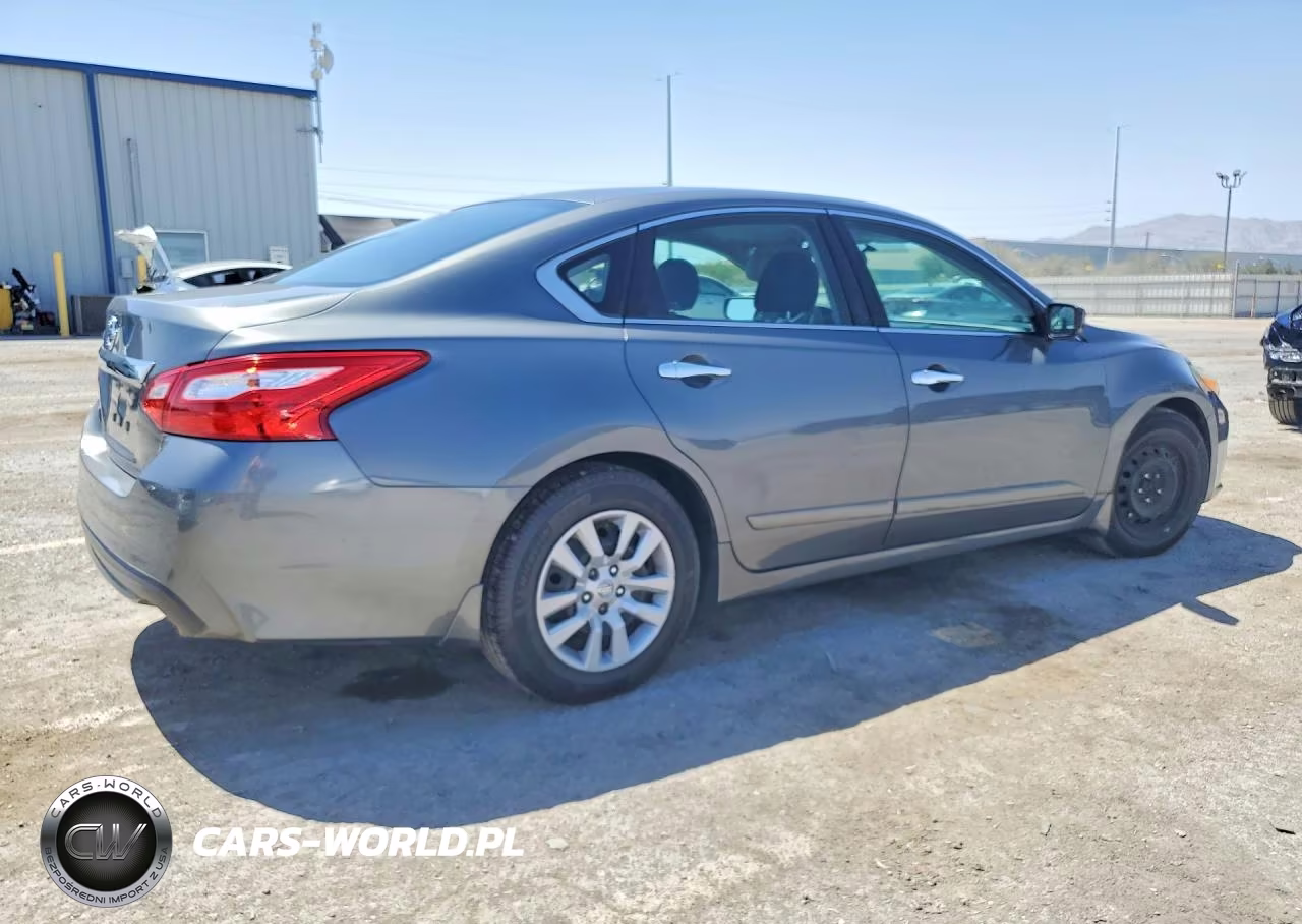 2017 Nissan Altima 2.5 S VIN:1N4AL3AP4HN331922 - 3