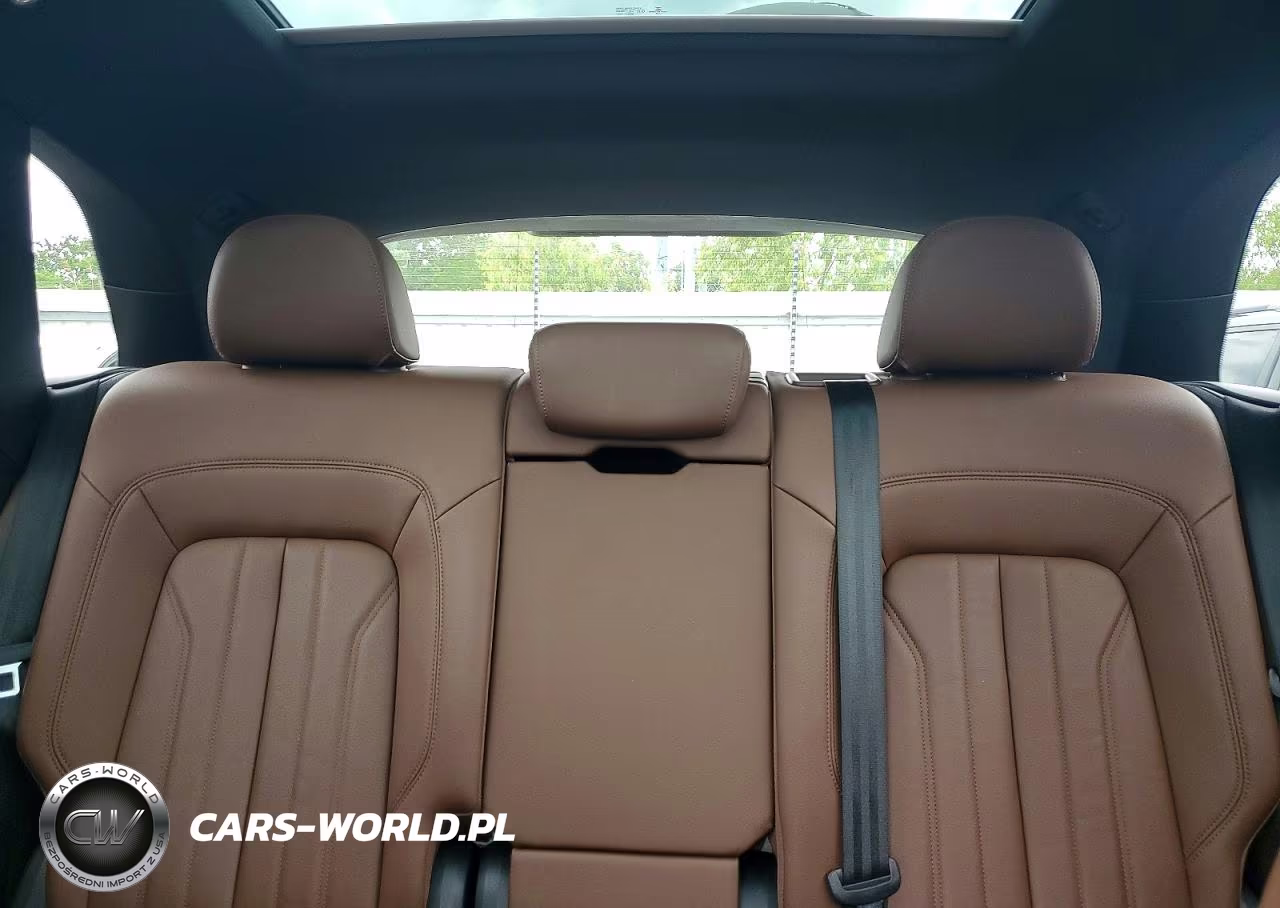 2018 Audi Q5 Premium Plus VIN:WA1BNAFYXJ2206049 - 10