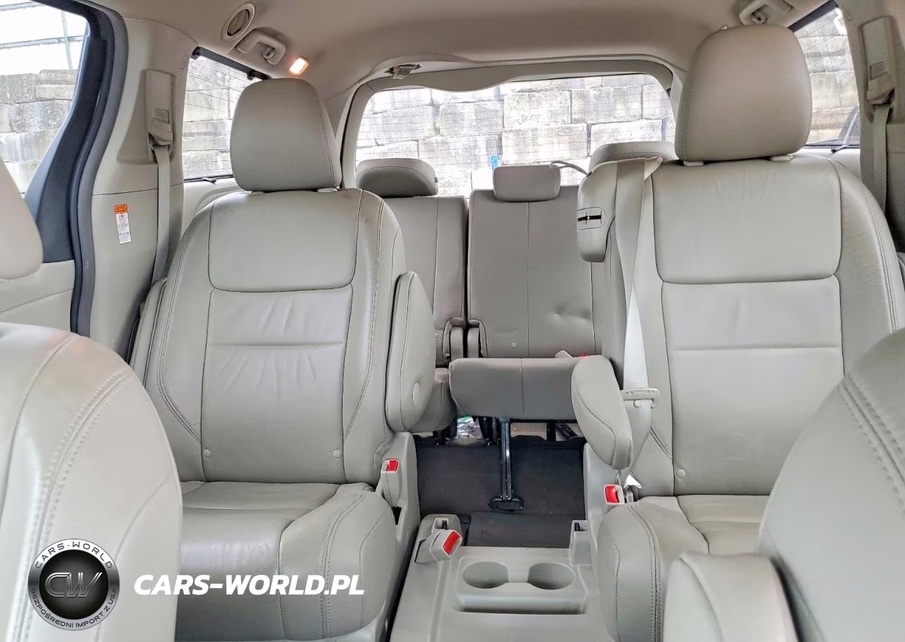 2015 Toyota Sienna Xle 8-Passenger VIN:5TDYK3DCXFS671748 - 10