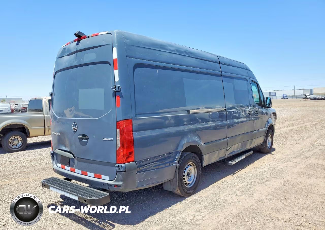 2019 Mercedes-Benz Sprinter 2500 VIN:WD4PF1CD6KP139602 - 3