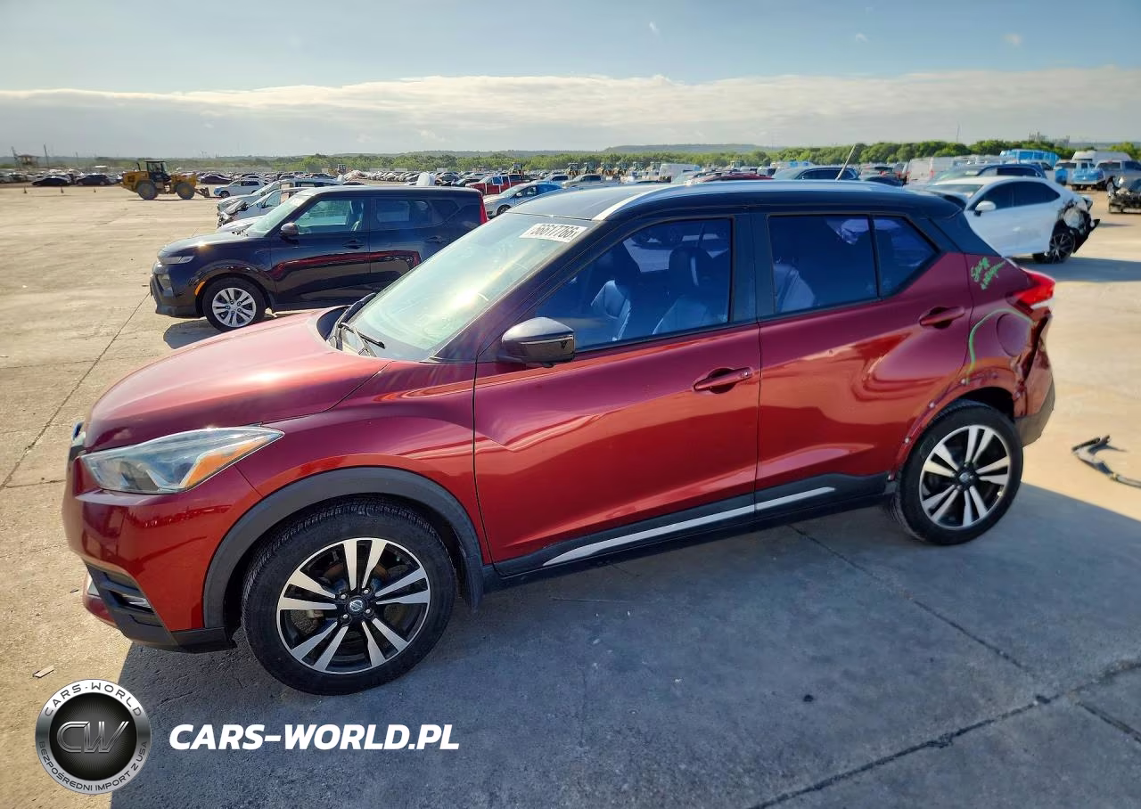 2019 Nissan Kicks Sr