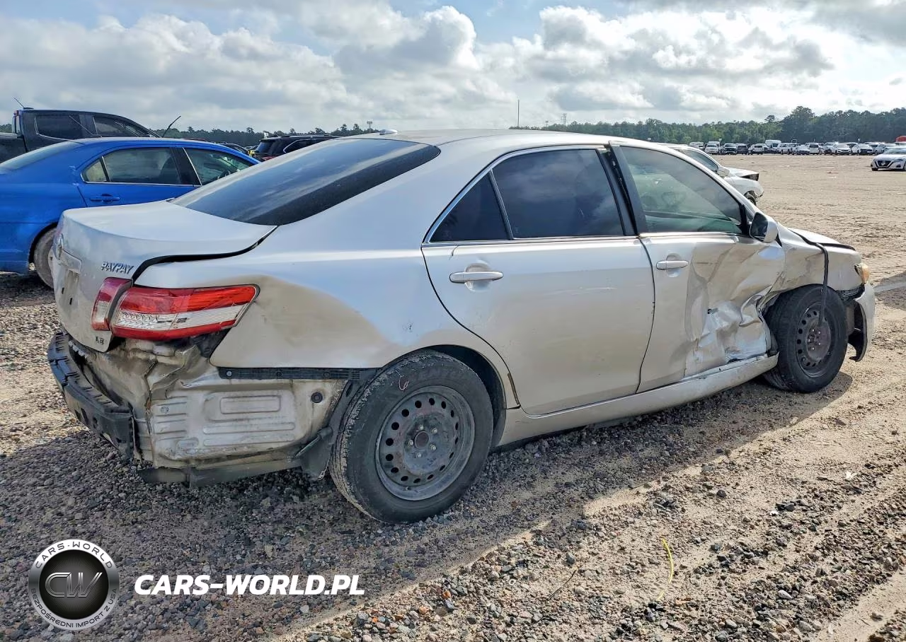 2011 Toyota Camry Le VIN:4T1BF3EK6BU754689 - 3