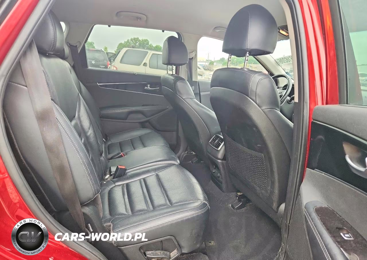 2018 Kia Sorento Ex VIN:5XYPH4A54JG409090 - 11
