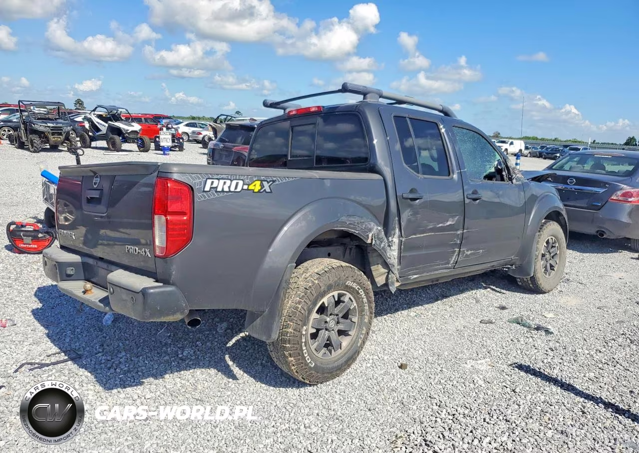 2015 Nissan Frontier Pro-4X VIN:1N6AD0EV6FN717301 - 3