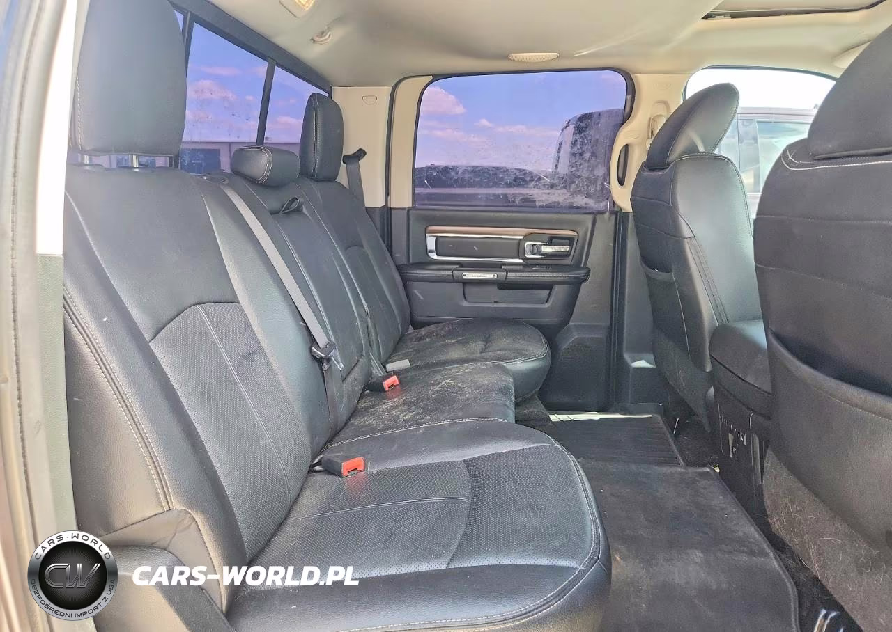 2017 Ram 1500 Laramie VIN:1C6RR7NM8HS871835 - 10