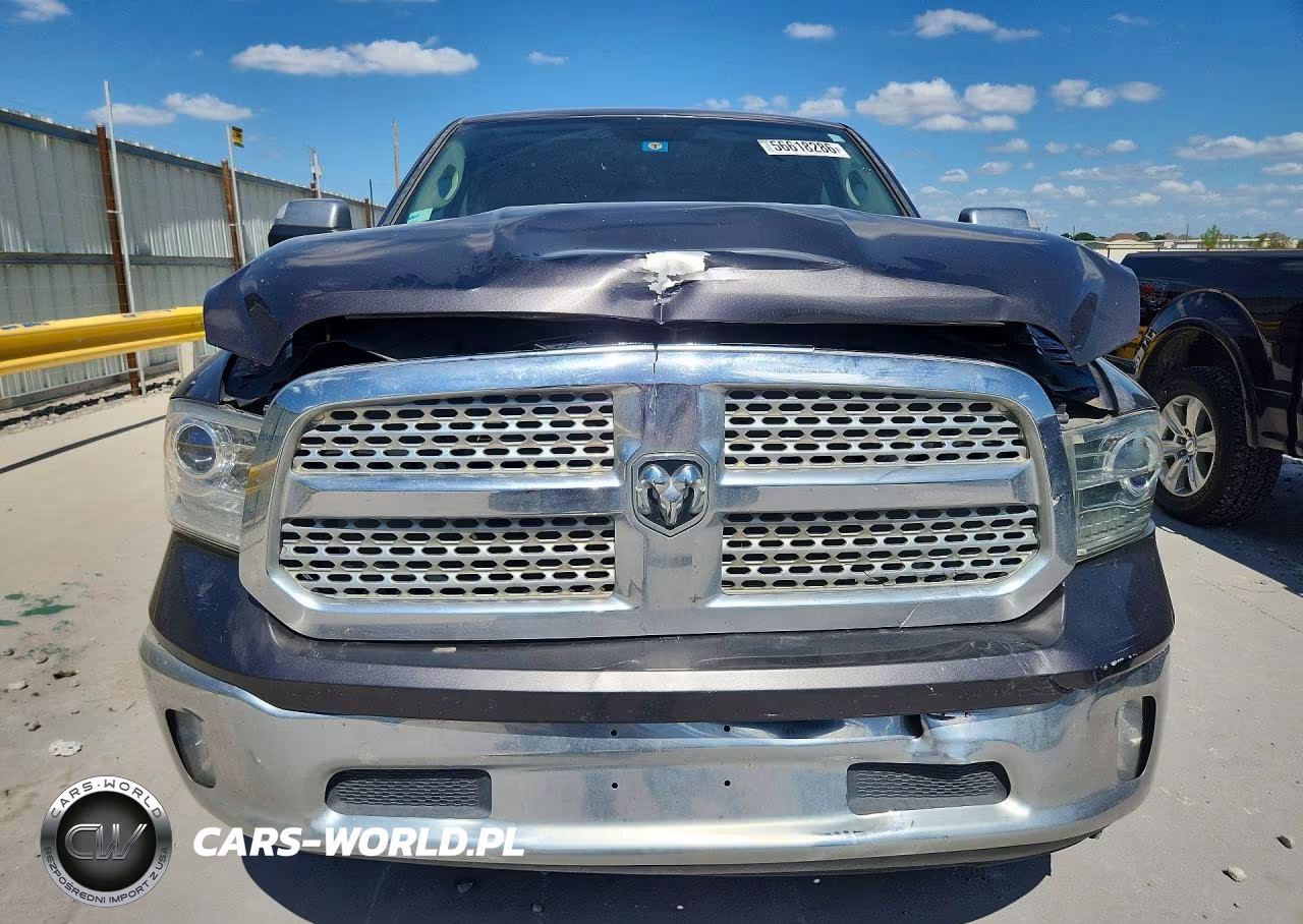 2017 Ram 1500 Laramie VIN:1C6RR7NM8HS871835 - 5