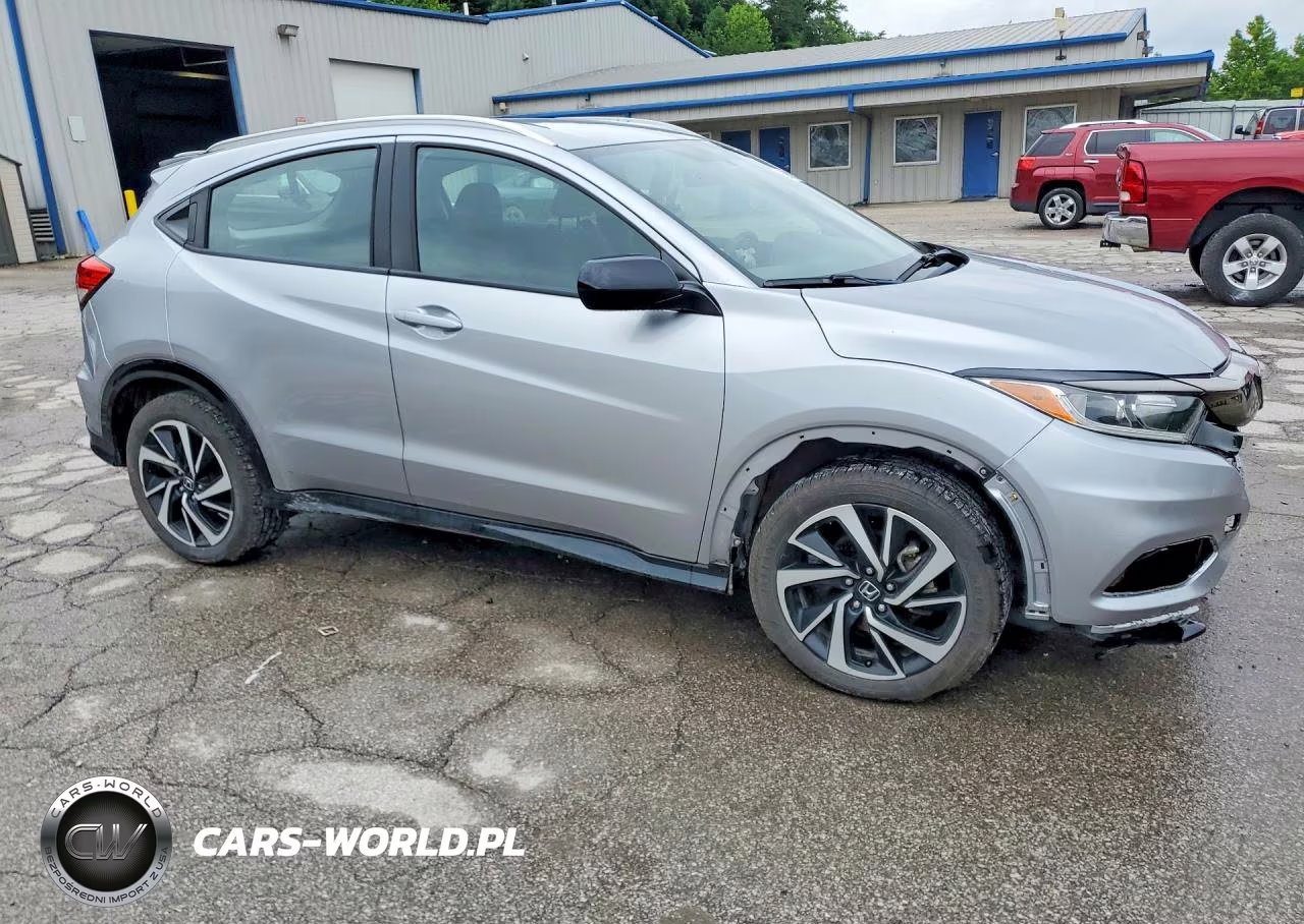 2019 Honda Hr-V Sport VIN:3CZRU6H16KM729951 - 4
