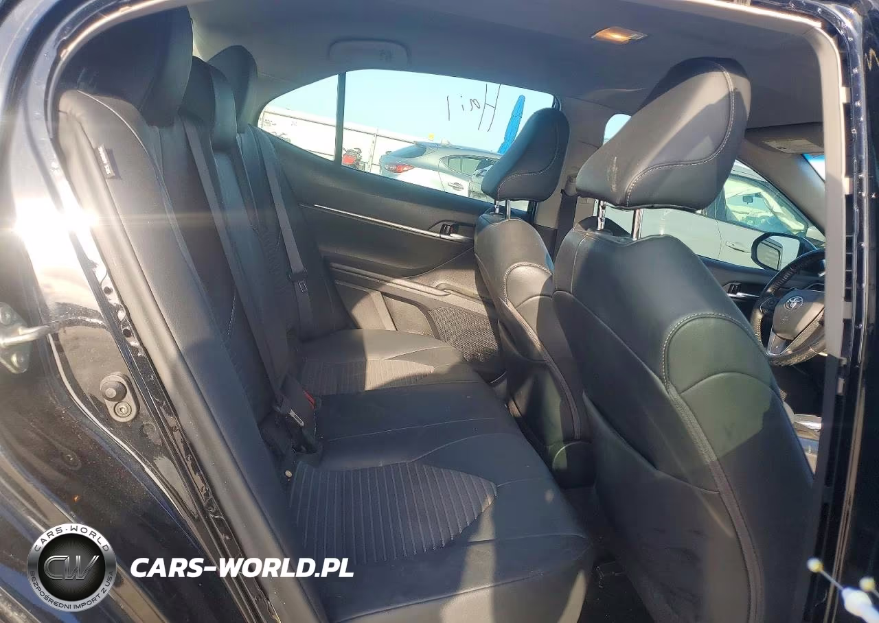 2020 Toyota Camry Se VIN:4T1G11AK1LU907950 - 10